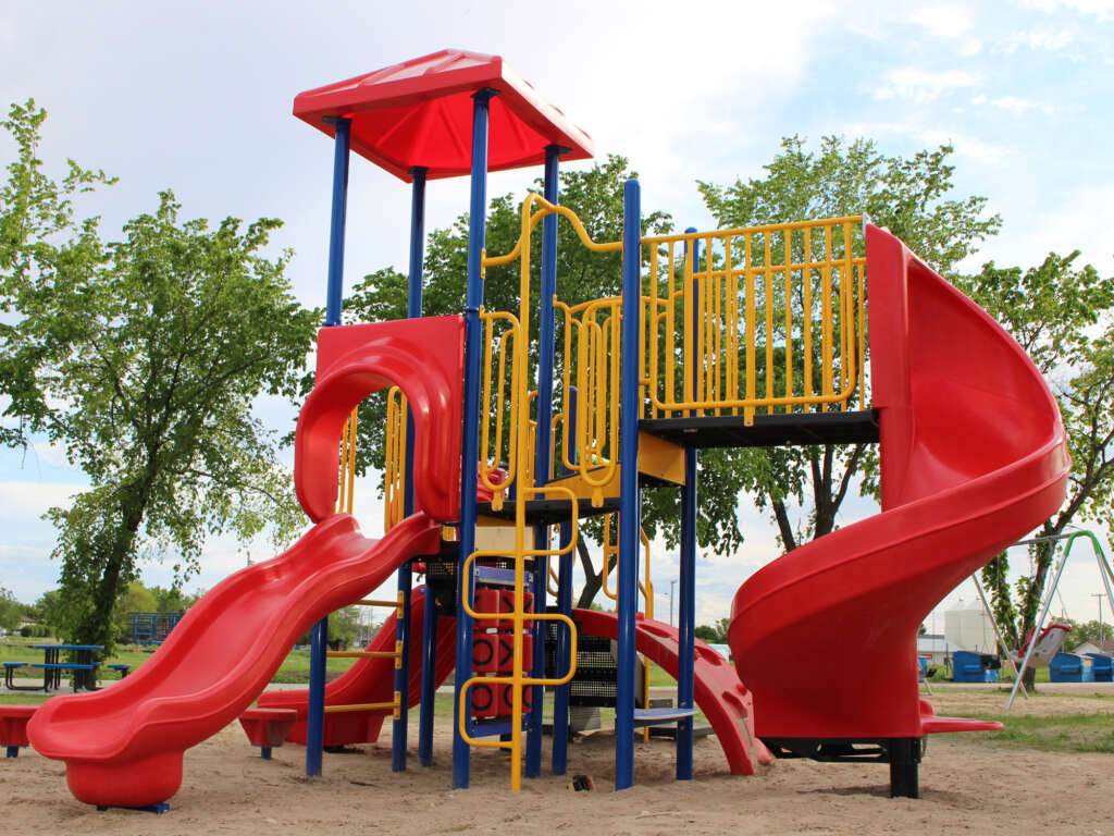 Saskatchewan’s School Playground Equipment Grant: How Your School Can Benefit in 2026 - 1